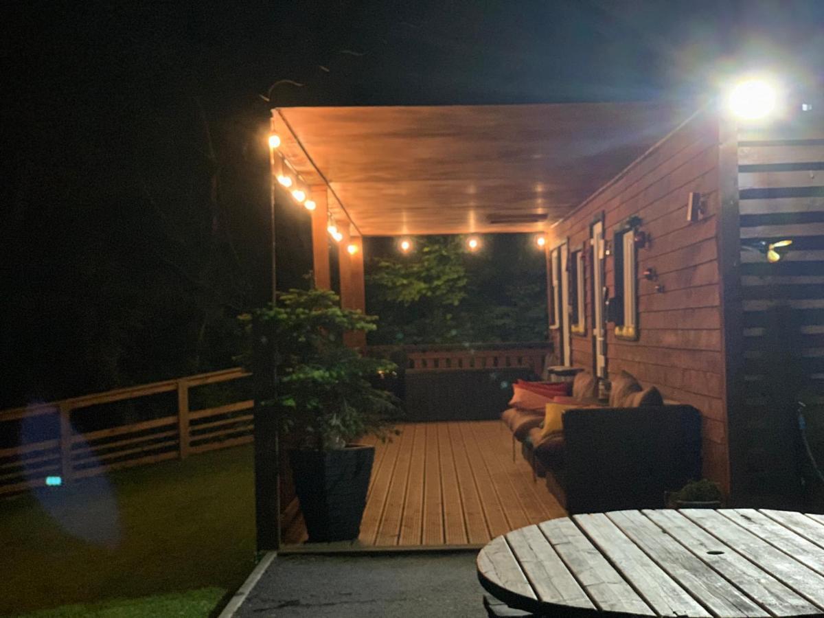 Kabin In The Woods Llandybie Bagian luar foto